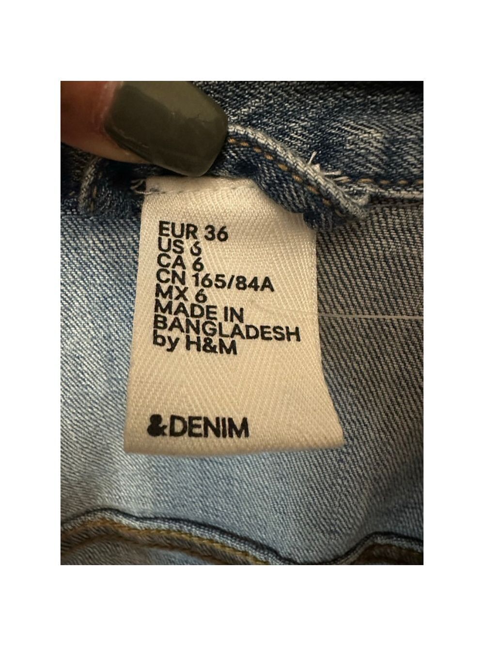H&M Blue Denim Jean Jacket Size 6 EUC - Picture 4 of 7